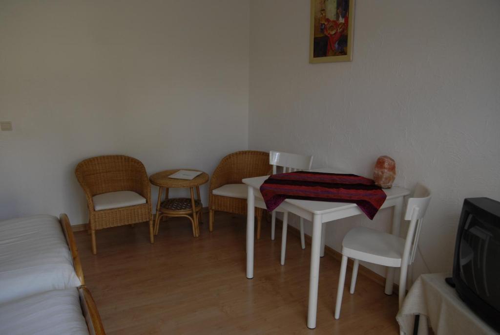 Hotel 'T Vlinderhoefke Sint Geertruid Room photo